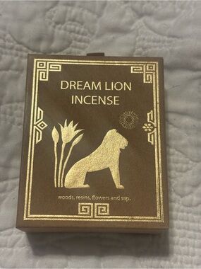 Dream Lion Incense - made with woods, resin, flowers and sap Brown & Gold  Box